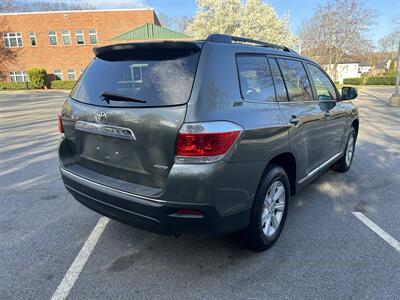 2012 Toyota Highlander   - Photo 5 - Greensboro, NC 27407