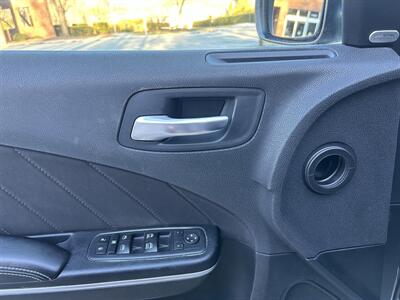 2017 Dodge Charger R/T   - Photo 15 - Greensboro, NC 27407