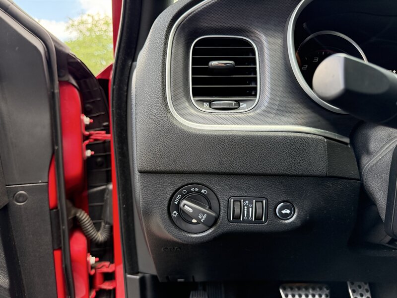 2017 Dodge Charger R/T Scat Pack - Photo 28 - Greensboro, NC 27407