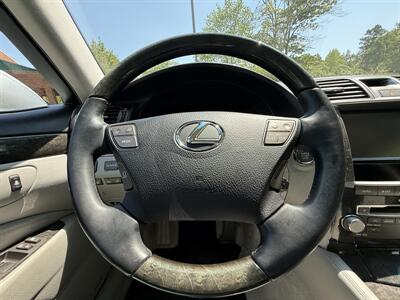 2011 Lexus LS 460   - Photo 16 - Greensboro, NC 27407