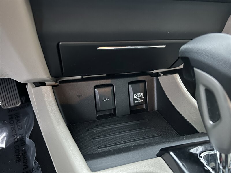 2015 Honda Civic LX - Photo 16 - Greensboro, NC 27407