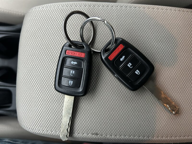 2015 Honda Civic LX - Photo 21 - Greensboro, NC 27407