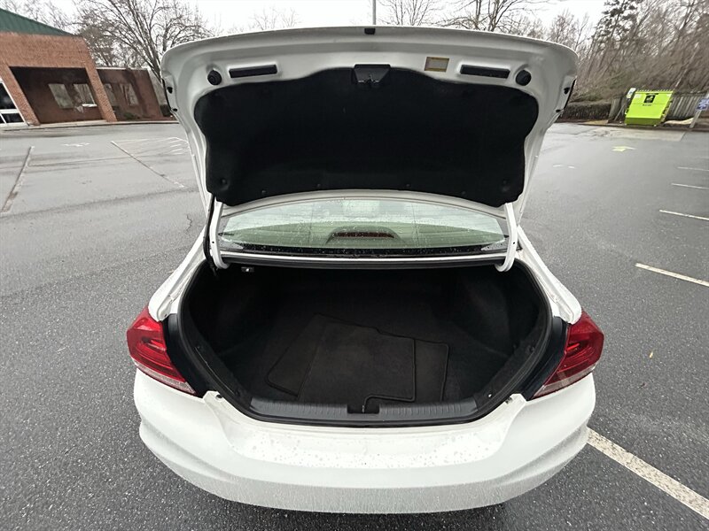 2015 Honda Civic LX - Photo 9 - Greensboro, NC 27407