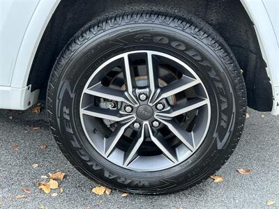 2018 Jeep Grand Cherokee Altitude   - Photo 19 - Greensboro, NC 27407