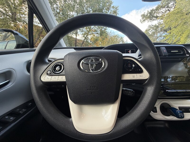 2017 Toyota Prius Two Eco - Photo 12 - Greensboro, NC 27407