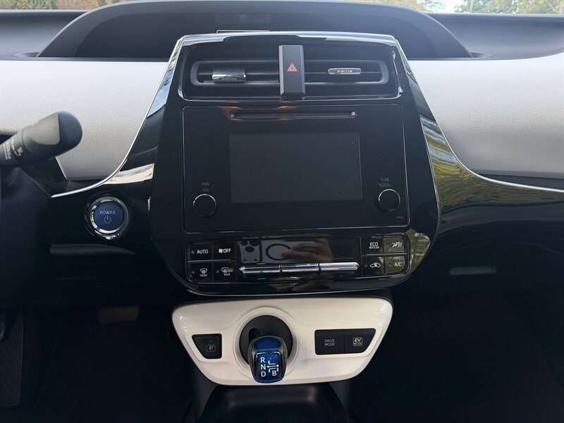 2017 Toyota Prius Two Eco - Photo 13 - Greensboro, NC 27407
