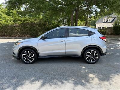 2019 Honda HR-V Sport   - Photo 2 - Greensboro, NC 27407