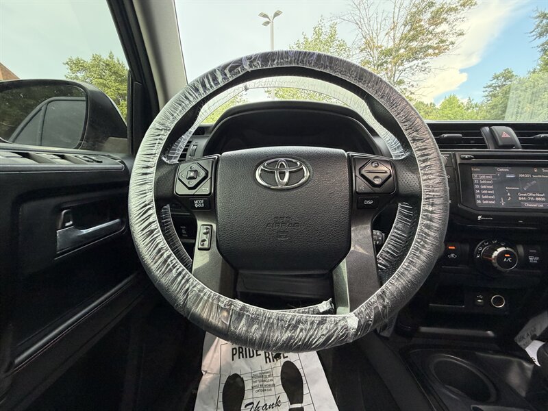 2015 Toyota 4Runner SR5 Premium - Photo 10 - Greensboro, NC 27407