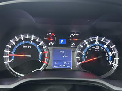 2015 Toyota 4Runner SR5   - Photo 27 - Greensboro, NC 27407