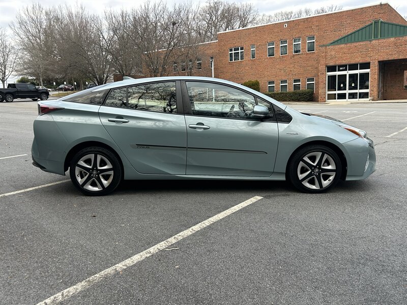2017 Toyota Prius Four Touring - Photo 6 - Greensboro, NC 27407