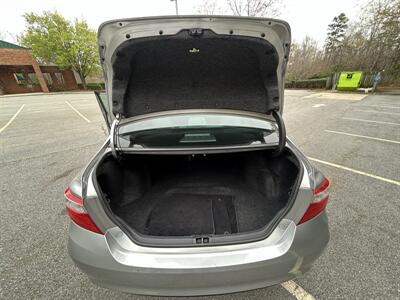 2016 Toyota Camry LE   - Photo 9 - Greensboro, NC 27407