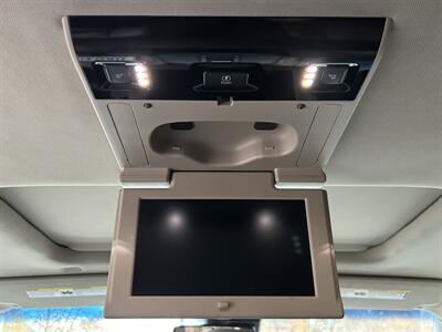 2017 Chevrolet Suburban Premier   - Photo 16 - Greensboro, NC 27407