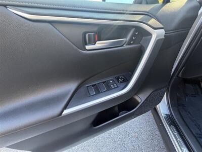 2020 Toyota RAV4 Hybrid Limited - Photo 19 - Greensboro, NC 27407