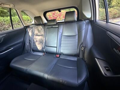 2020 Toyota RAV4 Hybrid Limited - Photo 11 - Greensboro, NC 27407