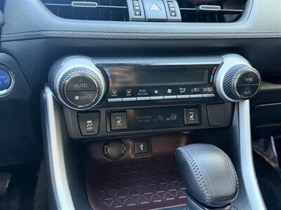 2020 Toyota RAV4 Hybrid Limited - Photo 15 - Greensboro, NC 27407