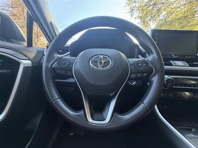 2020 Toyota RAV4 Hybrid Limited - Photo 12 - Greensboro, NC 27407