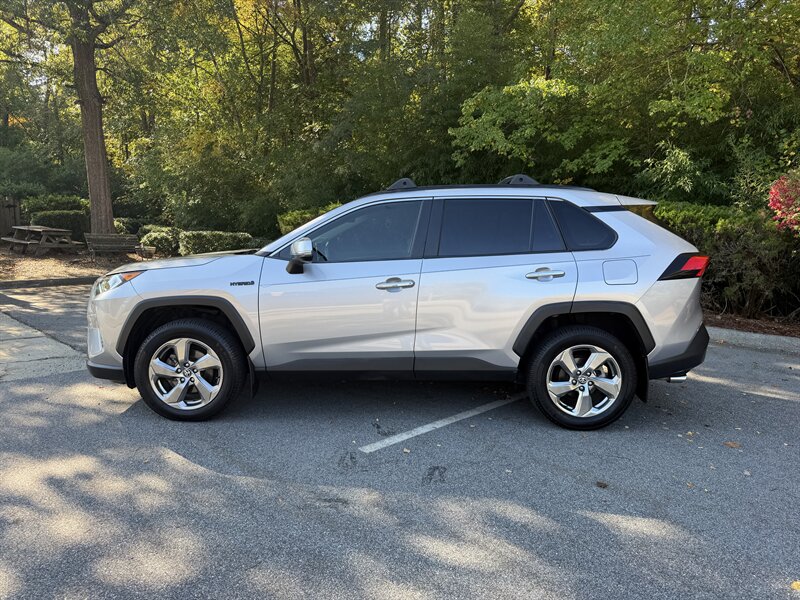 2020 Toyota RAV4 Hybrid Limited - Photo 2 - Greensboro, NC 27407