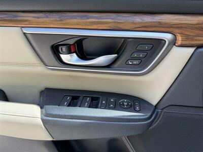 2018 Honda CR-V Touring   - Photo 19 - Greensboro, NC 27407