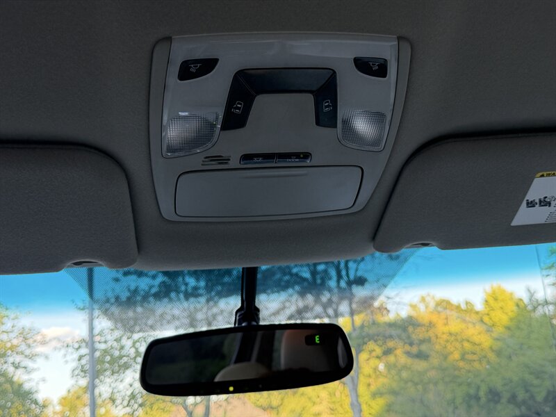 2012 Toyota Sienna LE 8-Passenger - Photo 26 - Greensboro, NC 27407