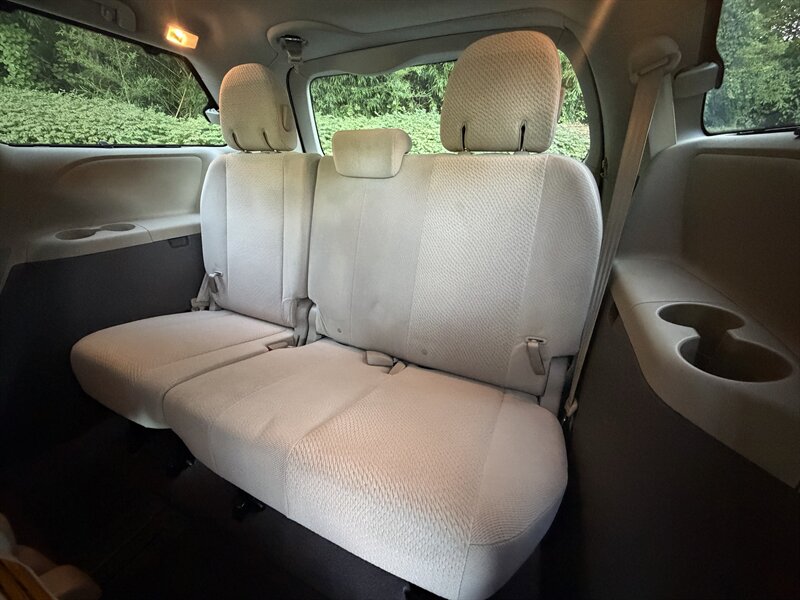 2012 Toyota Sienna LE 8-Passenger - Photo 12 - Greensboro, NC 27407