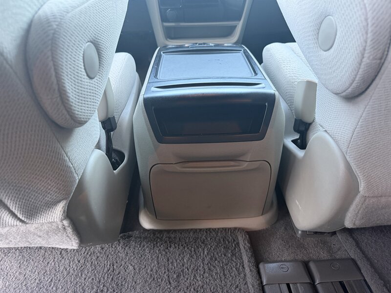 2012 Toyota Sienna LE 8-Passenger - Photo 17 - Greensboro, NC 27407