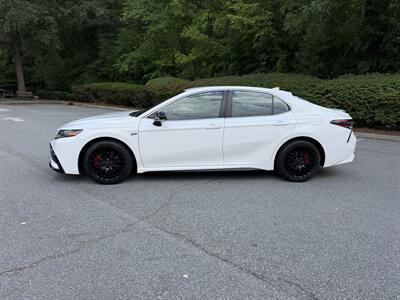 2022 Toyota Camry SE - Photo 2 - Greensboro, NC 27407
