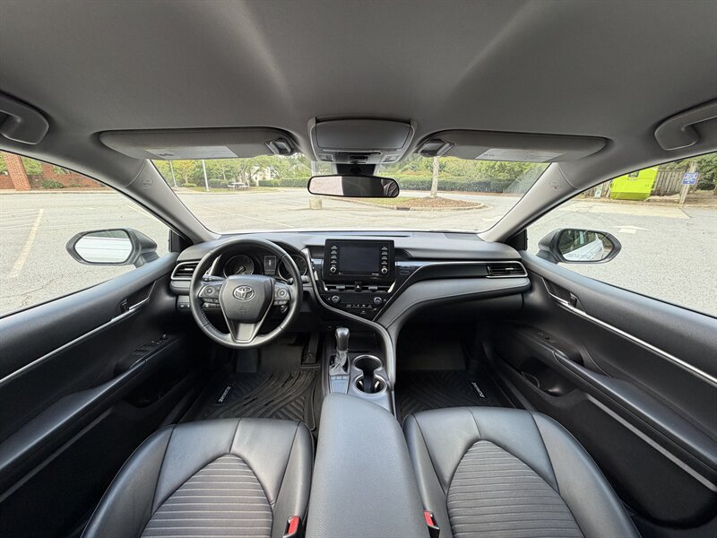 2022 Toyota Camry SE - Photo 10 - Greensboro, NC 27407