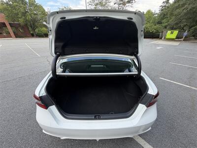 2022 Toyota Camry SE - Photo 9 - Greensboro, NC 27407