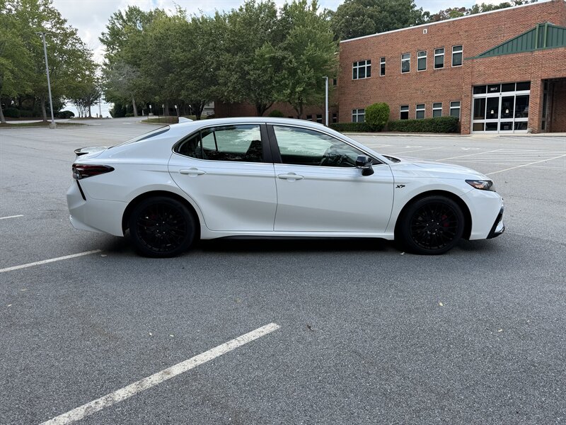 2022 Toyota Camry SE - Photo 6 - Greensboro, NC 27407