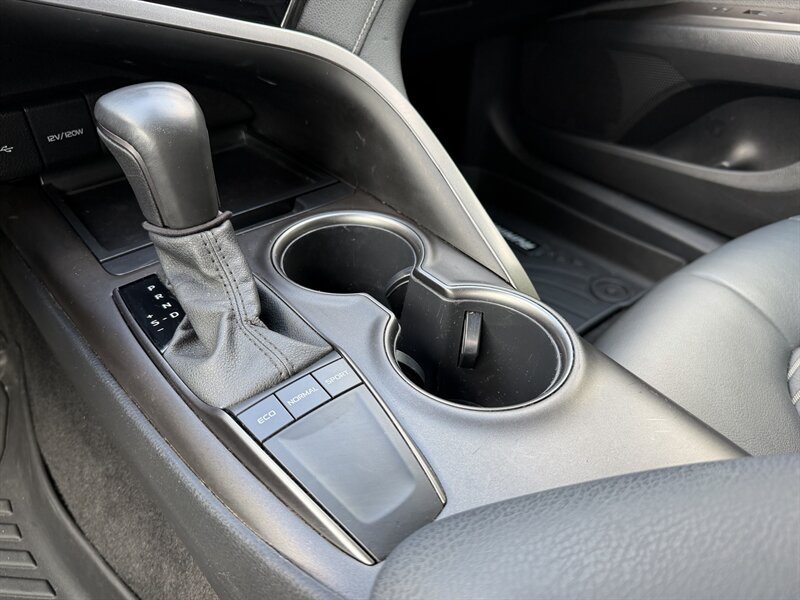 2022 Toyota Camry SE - Photo 13 - Greensboro, NC 27407