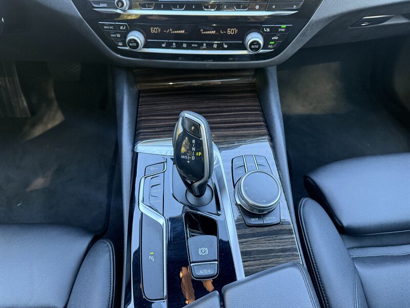 2018 BMW 5 Series 530i - Photo 15 - Greensboro, NC 27407