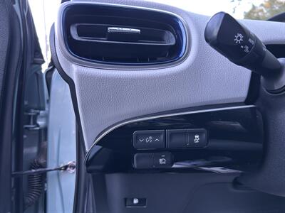 2016 Toyota Prius Three Touring   - Photo 20 - Greensboro, NC 27407