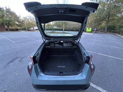 2016 Toyota Prius Three Touring   - Photo 9 - Greensboro, NC 27407