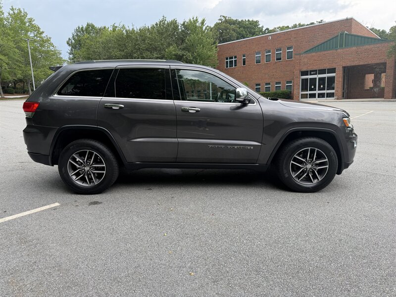 2018 Jeep Grand Cherokee Limited - Photo 4 - Greensboro, NC 27407