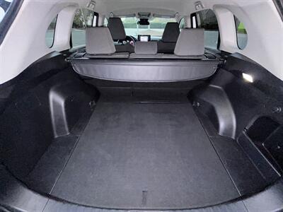 2022 Toyota RAV4 XLE   - Photo 11 - Greensboro, NC 27407