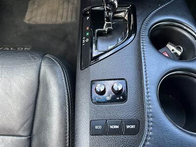 2013 Toyota Avalon XLE Touring   - Photo 16 - Greensboro, NC 27407