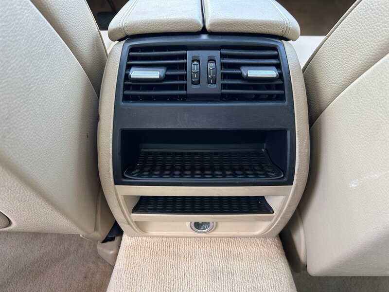 2013 BMW 5 Series 528i - Photo 14 - Greensboro, NC 27407