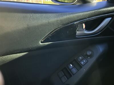 2016 Mazda Mazda3 i Sport   - Photo 20 - Greensboro, NC 27407