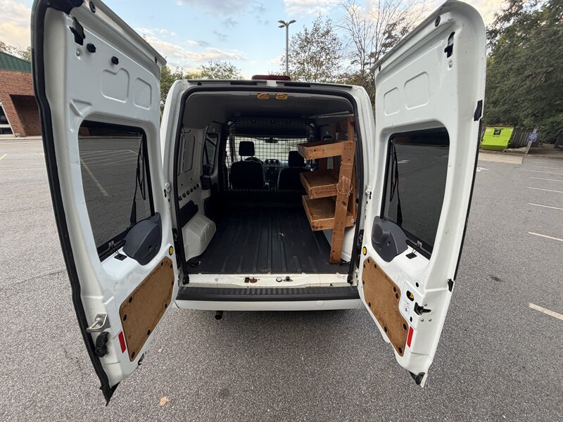 2013 Ford Transit Connect XLT - Photo 9 - Greensboro, NC 27407
