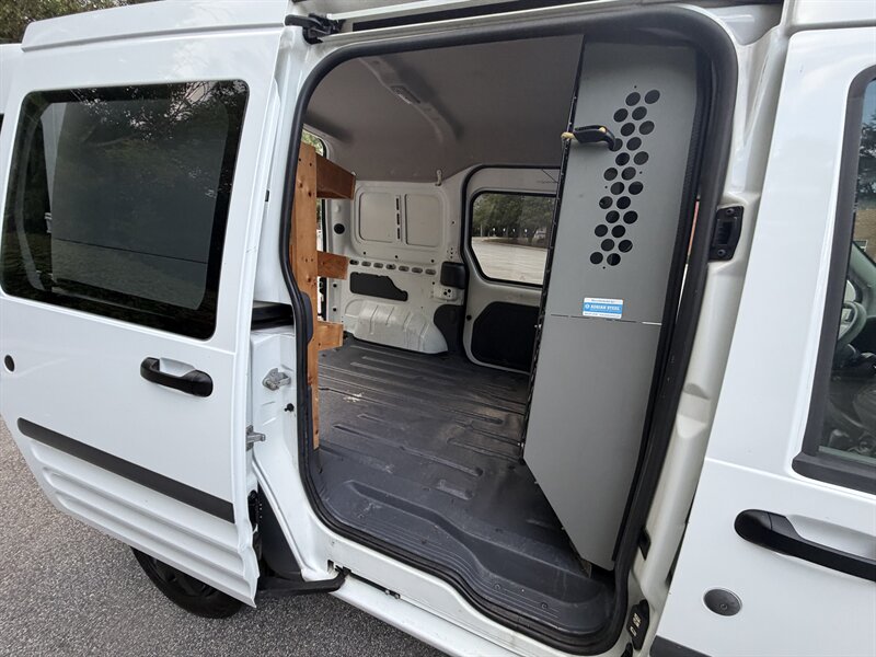 2013 Ford Transit Connect XLT - Photo 11 - Greensboro, NC 27407