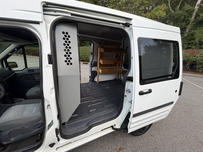 2013 Ford Transit Connect XLT - Photo 12 - Greensboro, NC 27407
