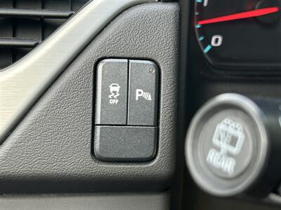 2017 GMC Yukon XL SLE   - Photo 31 - Greensboro, NC 27407