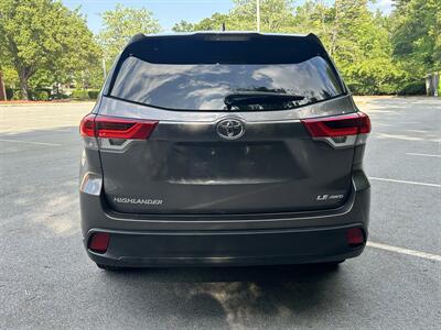 2017 Toyota Highlander LE Plus   - Photo 4 - Greensboro, NC 27407