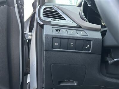 2014 Hyundai SANTA FE Limited   - Photo 20 - Greensboro, NC 27407