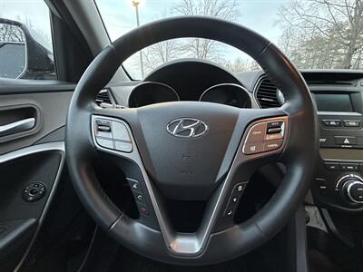 2014 Hyundai SANTA FE Limited   - Photo 12 - Greensboro, NC 27407