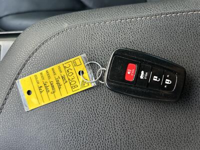 2019 Toyota Camry XSE   - Photo 29 - Greensboro, NC 27407