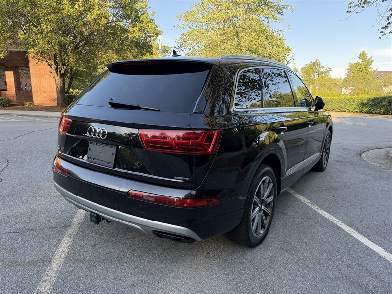 2019 Audi Q7 quattro Premium Plus 55 T - Photo 5 - Greensboro, NC 27407