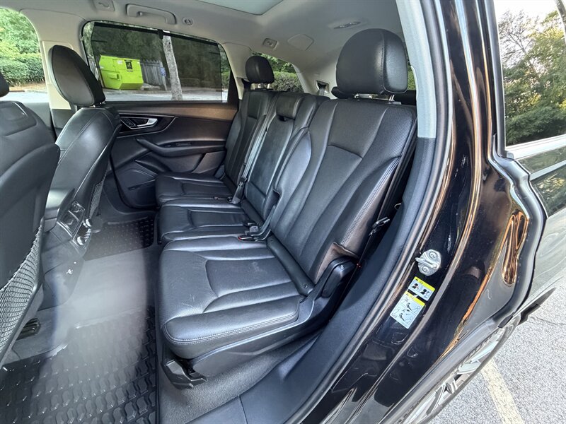 2019 Audi Q7 quattro Premium Plus 55 T - Photo 12 - Greensboro, NC 27407