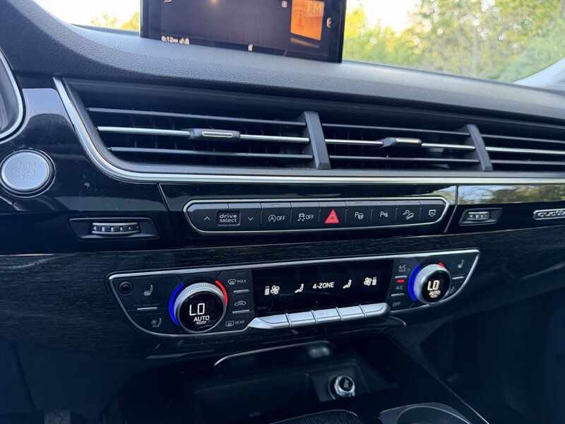 2019 Audi Q7 quattro Premium Plus 55 T - Photo 24 - Greensboro, NC 27407