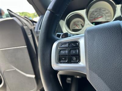 2014 Dodge Challenger R/T   - Photo 14 - Greensboro, NC 27407